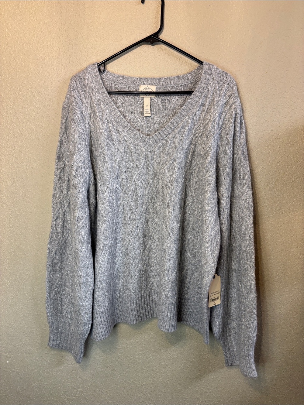 New St. John’s Bay Sweater Gray Cable Knit V-Neck Classic Casual Women’s 1X